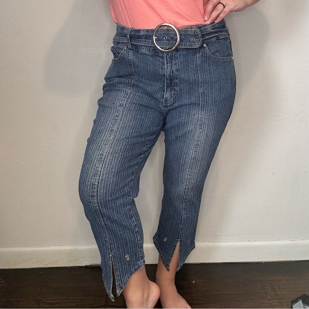 Y2K Lisa.Dee Women's Size 13/14 Blue Belted Metal Detail Striped Capri Jeans VTG